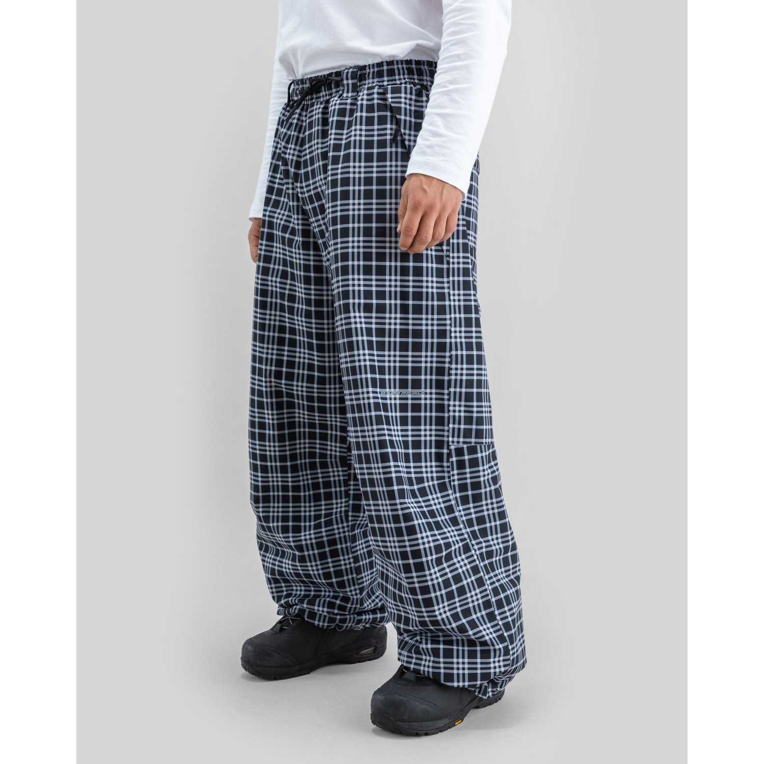 Park Pants Print 2L kariertes Hosenmuster, weite Hose, Schnurbund, schwarz-weiß, Checkered Muster