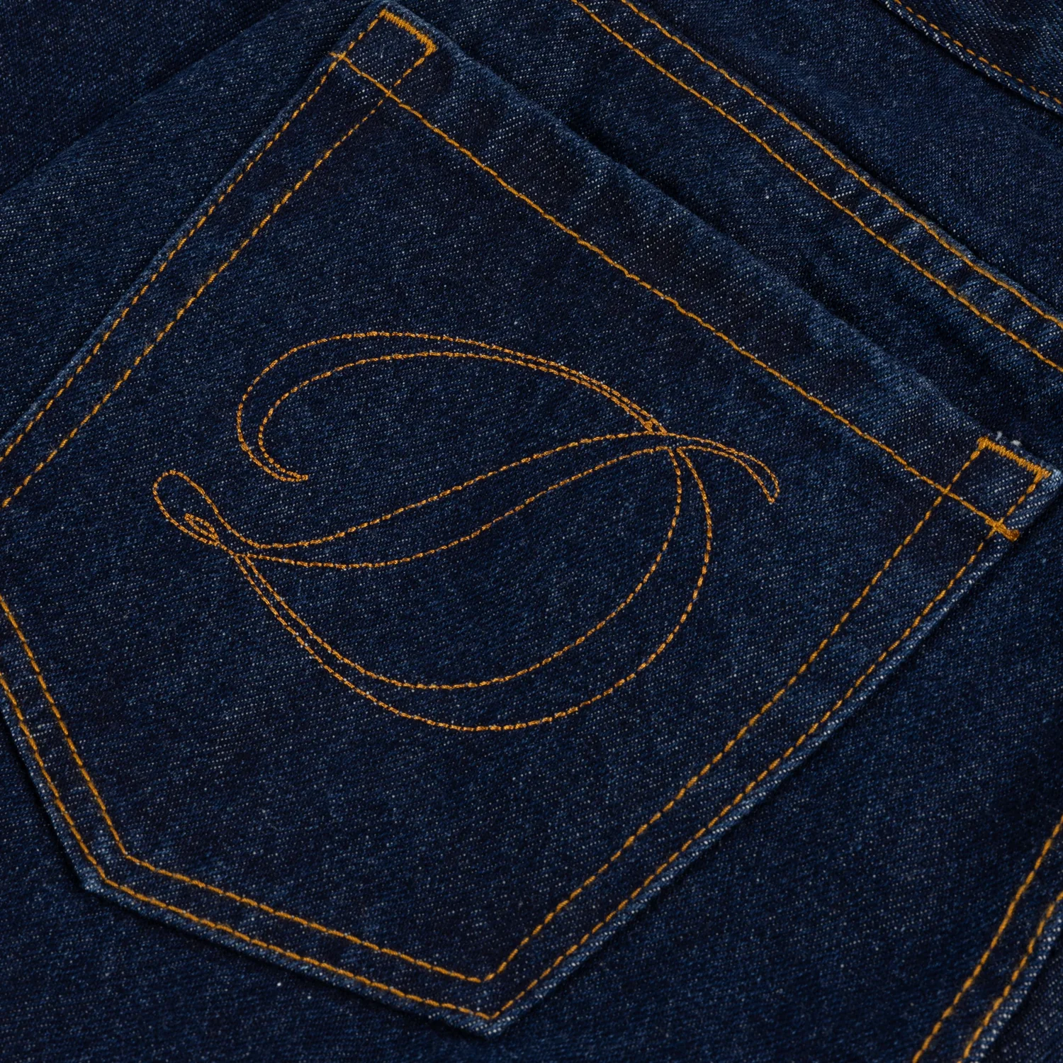 Women's Baggy Denim Pants Tissu denim, bleu foncé, poche arrière, coutures contrastées, broderie