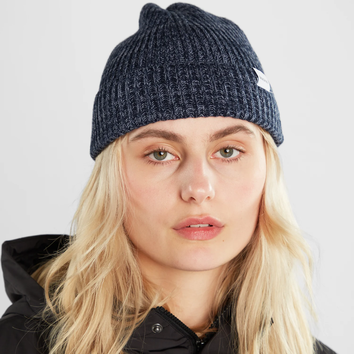 Beanie Lofoten Bonnet en tricot, bleu foncé, maille côtelée, bord rabattu