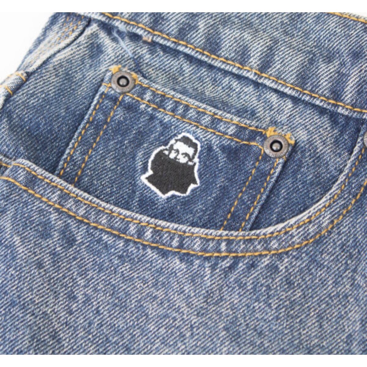 Biggerfoot 32 Vêtements, pantalons, jeans
