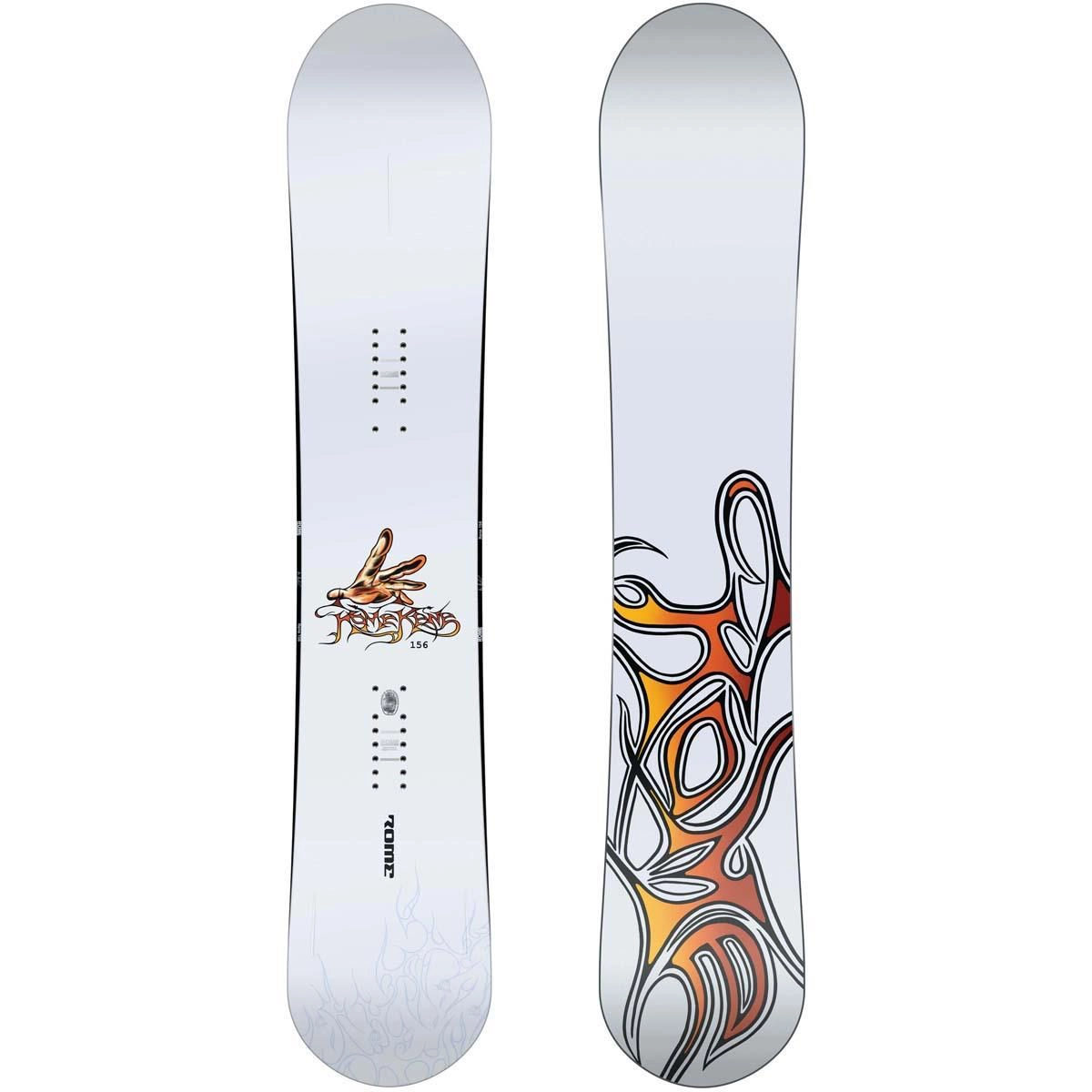 Snowboard, twin tip, graphisme, trous de fixation, conception artistique