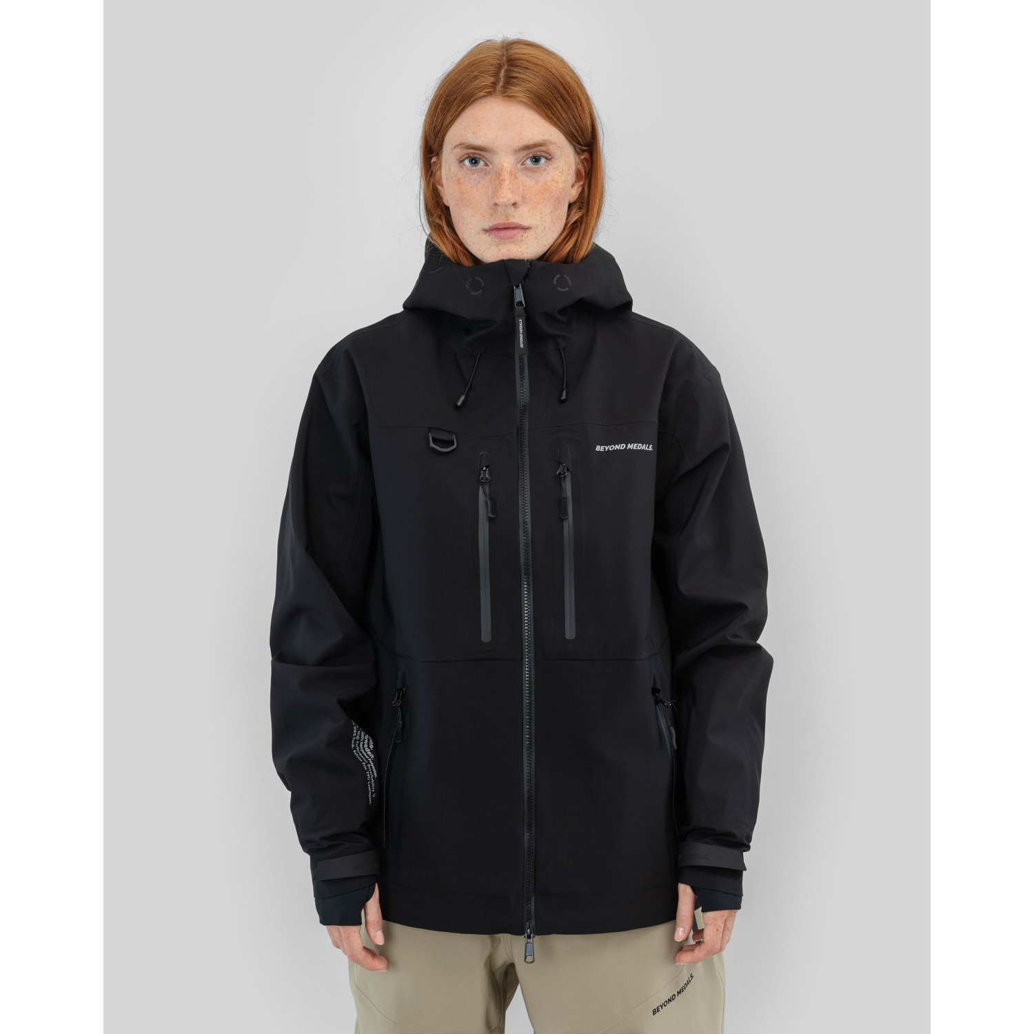 jacke, softshell, reissverschluss, kapuze, schwarz