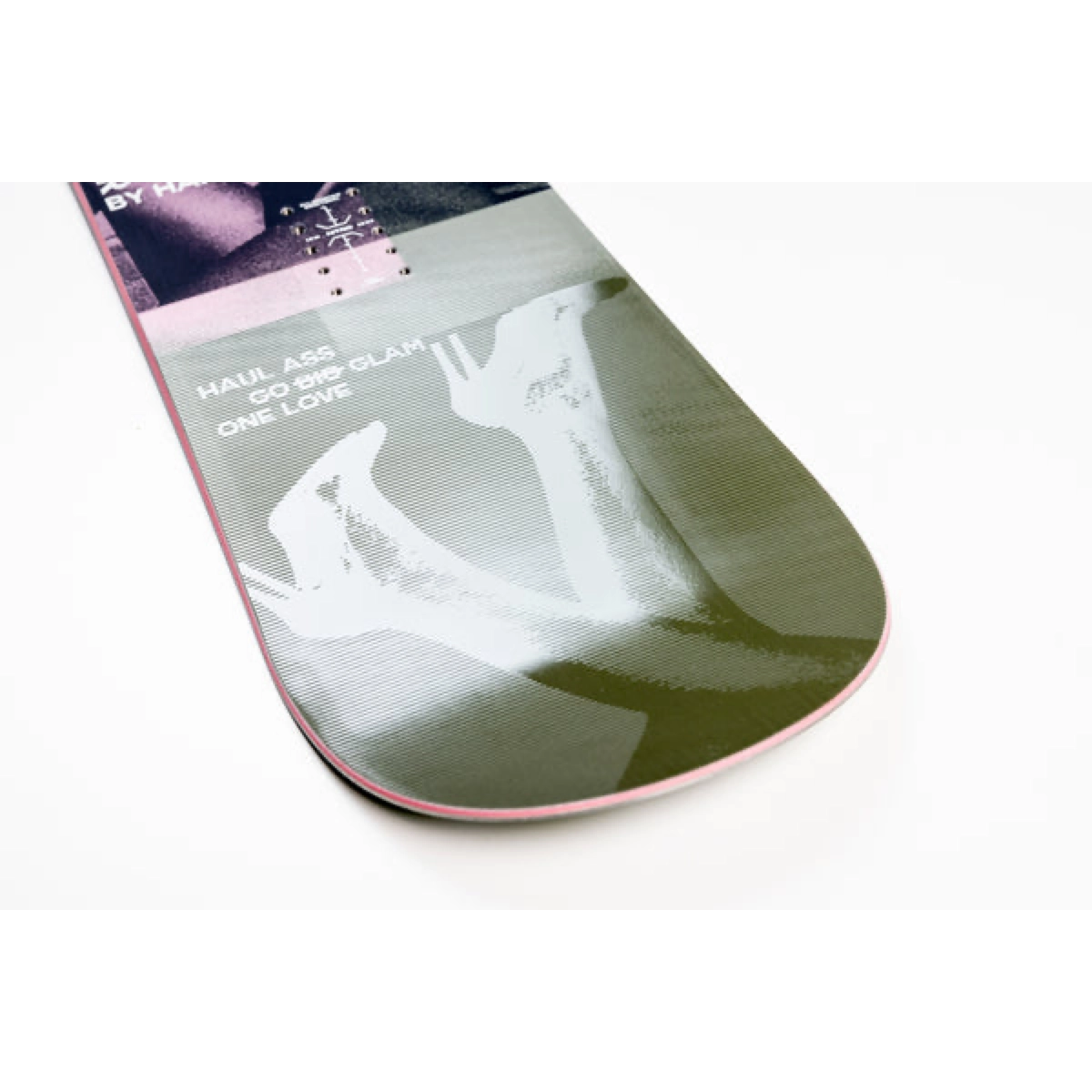  skateboard, planche, graphisme, bord rose, talon arrondi, sneaker, skateboard, graphisme, semelle, bord rose