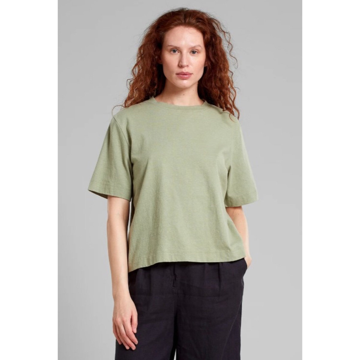 T-Shirt Vadstena Hemp Bekleidung, T-shirt, Bluse, Ärmel, Person