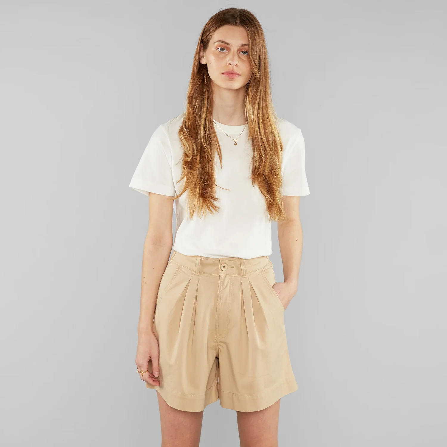 Grundsund Shorts T-Shirt, weiß, Kurzarm, Shorts, beige