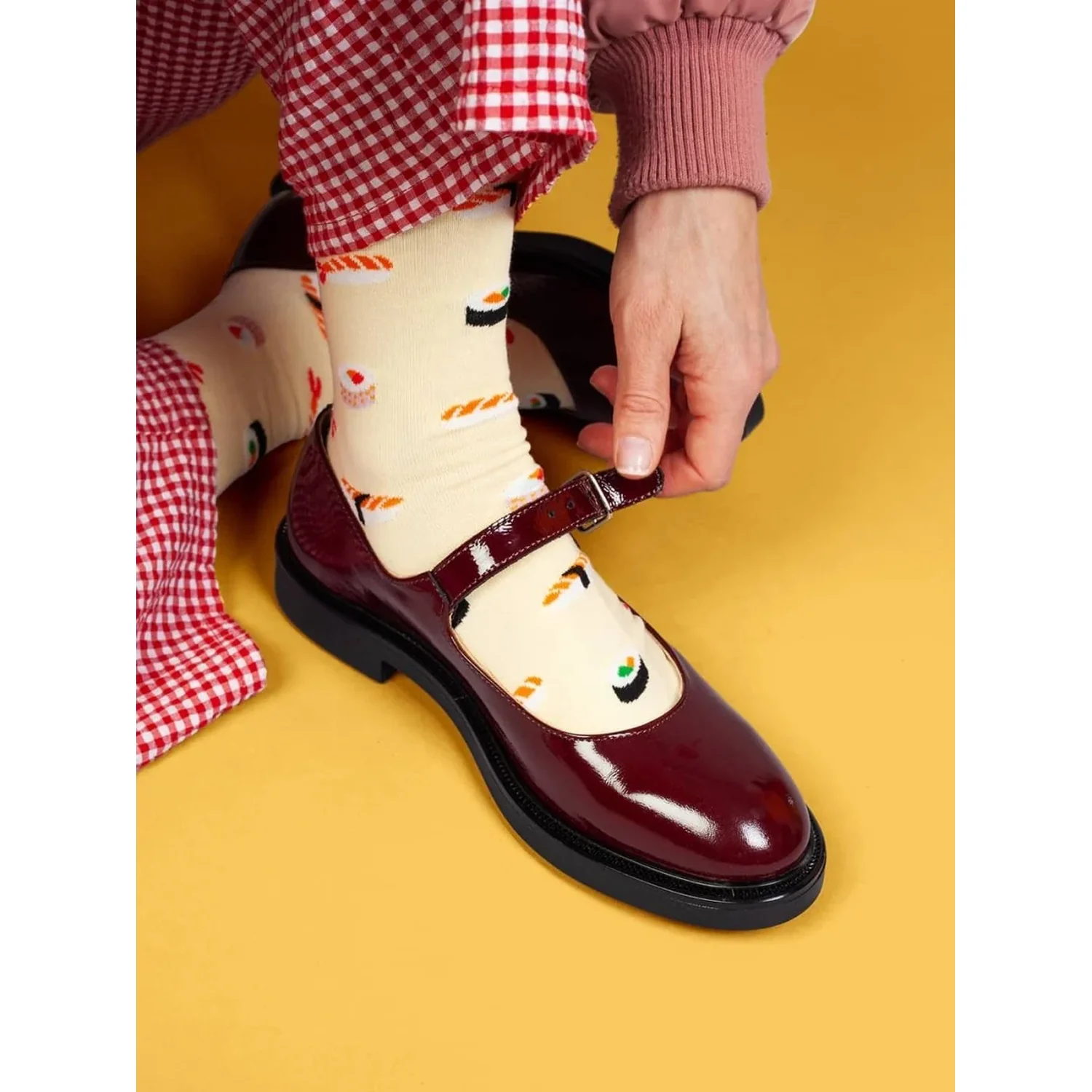 Nigiri & Maki Chaussures Mary Jane, rouge bordeaux, finition brillante, bride à boucle, semelle noire
