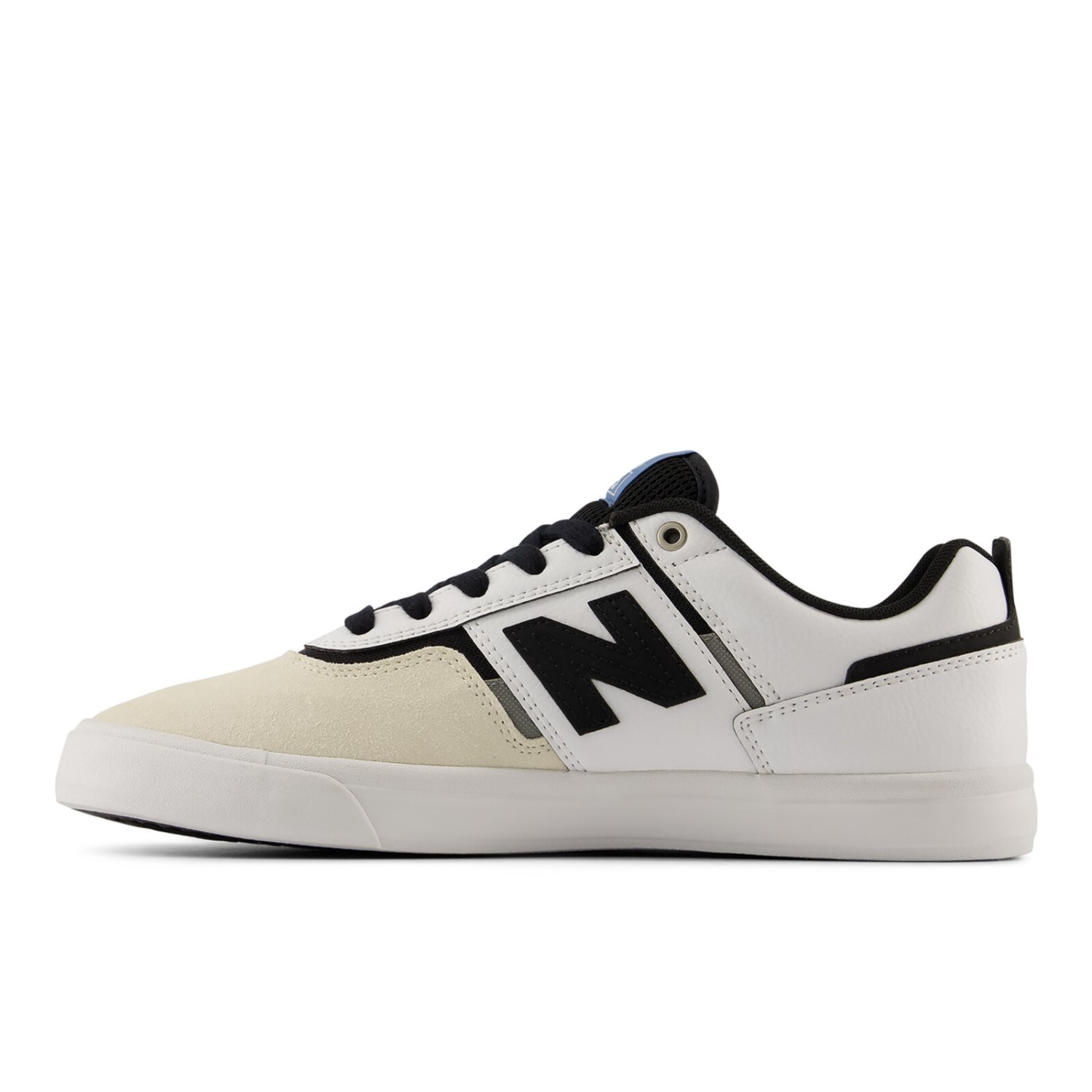 Baskets, coupe basse, blanches, détails noirs, logo N