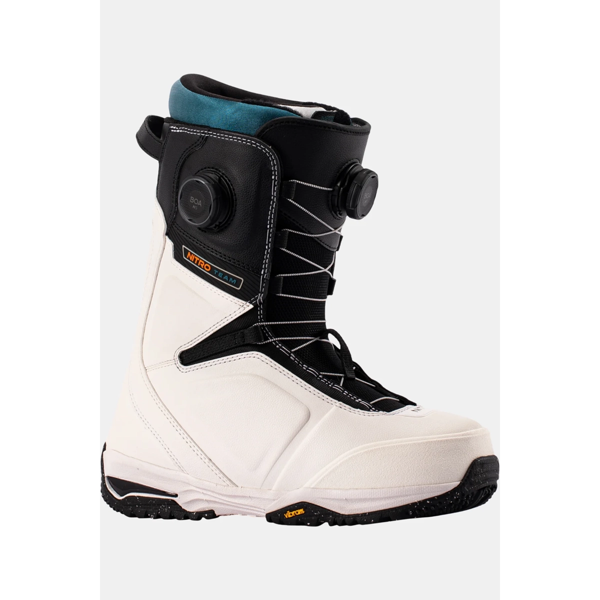 Chaussures de snowboard, chaussures noires et blanches, chaussures à lacets, chaussures mi-hautes, Nitro TEAM, chaussure de snowboard, chaussure mi-haute, fermeture à lacets/Boa, chaussure noire et blanche, Nitro Logo de l'équipe