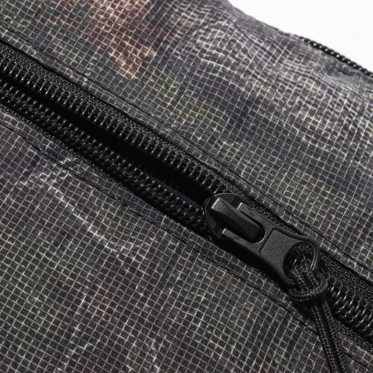Crossbody Bag Reißverschluss, Zippverschluss, Textil, Karo Muster, Schwarz