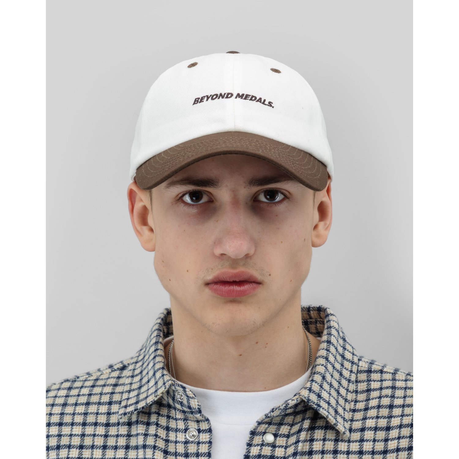 Casquette de baseball, casquette blanche, visière marron, texte brodé, casquettes décontractées
