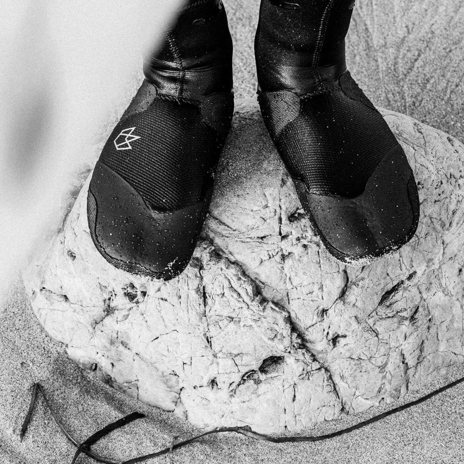 Magma Boots 5mm Wassersportschuhe, Neoprenstiefel, Schwarz, Strukturierter Stoff, Verstärkte Zehen