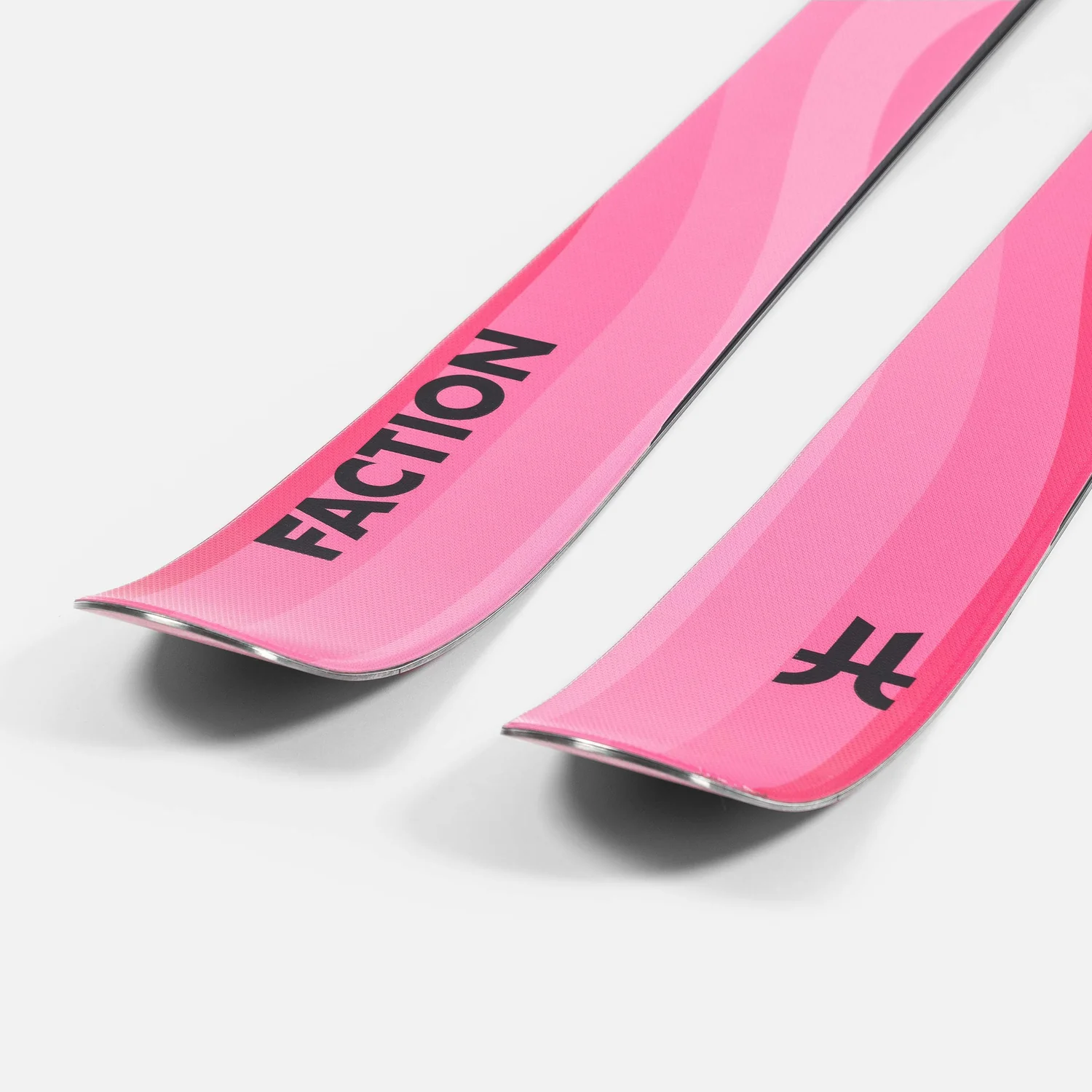 Dancer 1 2025 Ski, Skioberfläche, Pink, Streifenmuster, Paar Ski
