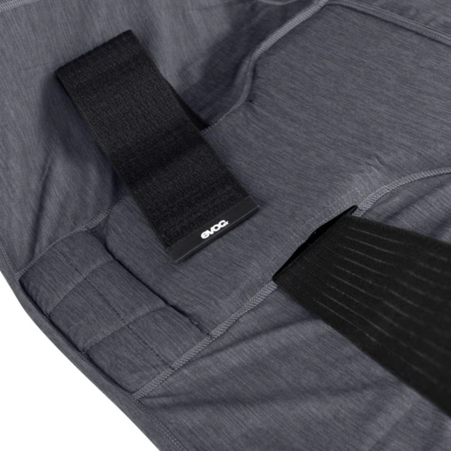 Genouillère, bretelle, sangle, boucle apparente, bande de nylon