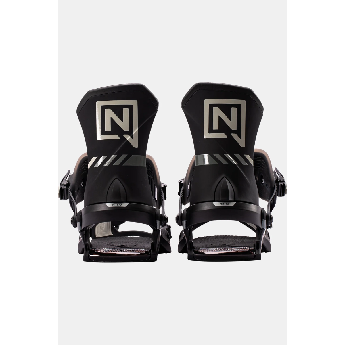 Team Pro Snowboardbindungen, NITRO, Schwarze Bindungen, Step-in Bindungen, Diagonalhebelriemen, snowboard bindings, black bindings, snowboard gear, adjustable straps, highback
