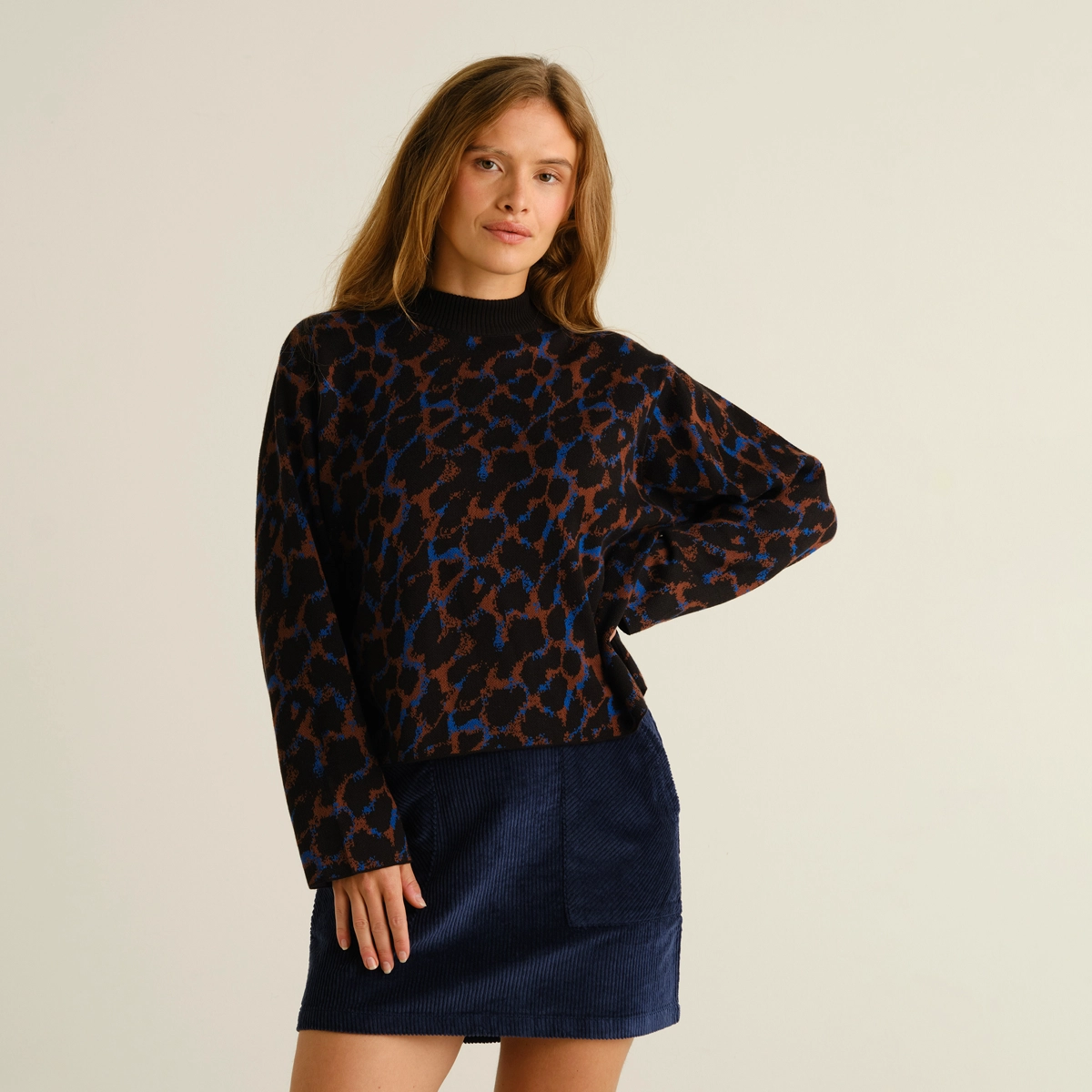 Pullover, Leopardenmuster, Gestrickt, Schwarz, Blaubraun Muster, Pullover, Léopardenmuster, Braun/Schwarz, Rundhals, Langarm