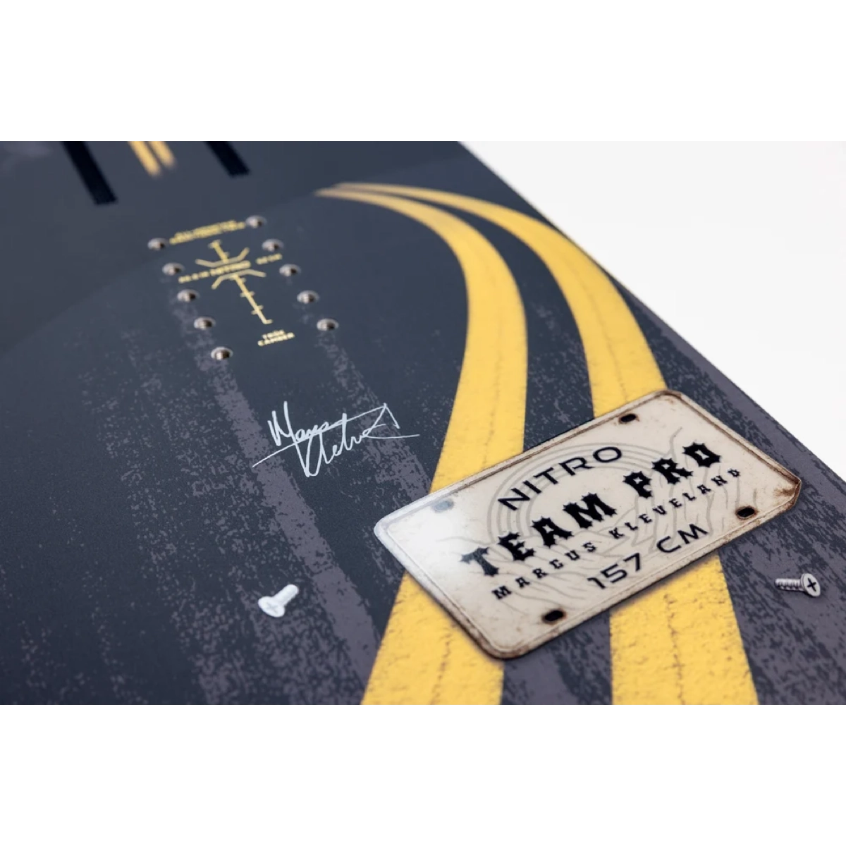 e-Board, graphisme Bboard, bande jaune, plaque métallique, logo signature, planche de surf, planche, Nitro, graffiti, jaune