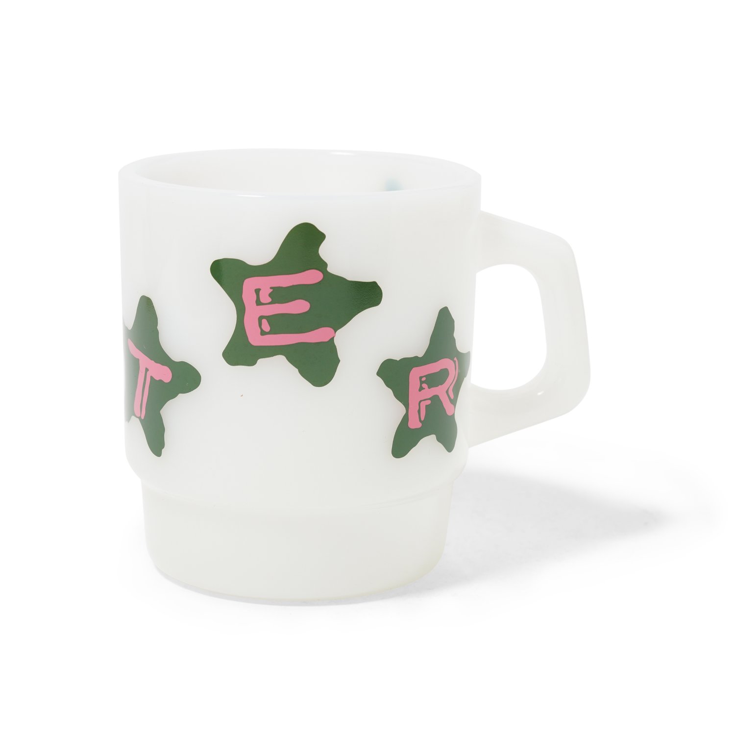 Becher, weißer Becher, grünes Muster pink, handschriftliche Buchstaben, Dekorationsbecher