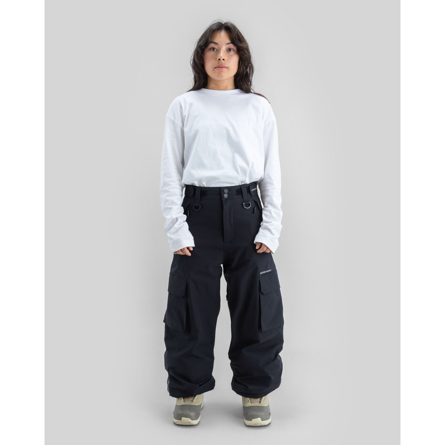  Cargo pants, Cargo, Black, Oversized, White long-sleeve shirt