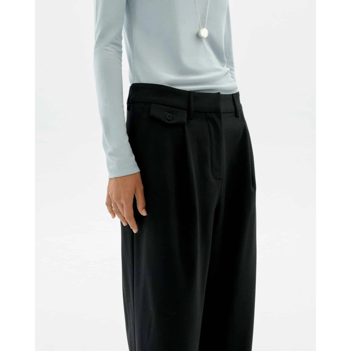 Hose, Schwarz, Knopf, Gürtelloop, Seitentasche, Hose, Schwarz, High-Waist, Gürtelhose, Knickel