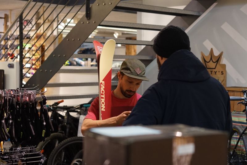Conseils dans la boutique radix à Liestal